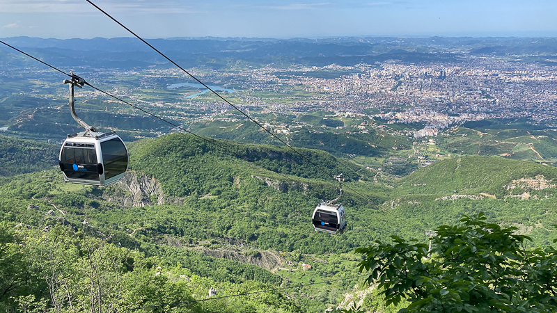 Tirana, Fahrt zum Dajti