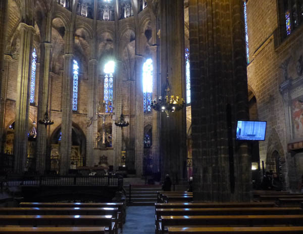 Barcelona La Catedral de la Santa Creu i Santa Eul&agrave;lia