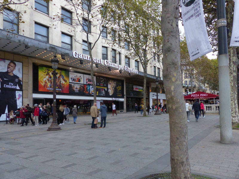 Champs-&Eacute;lys&eacute;es